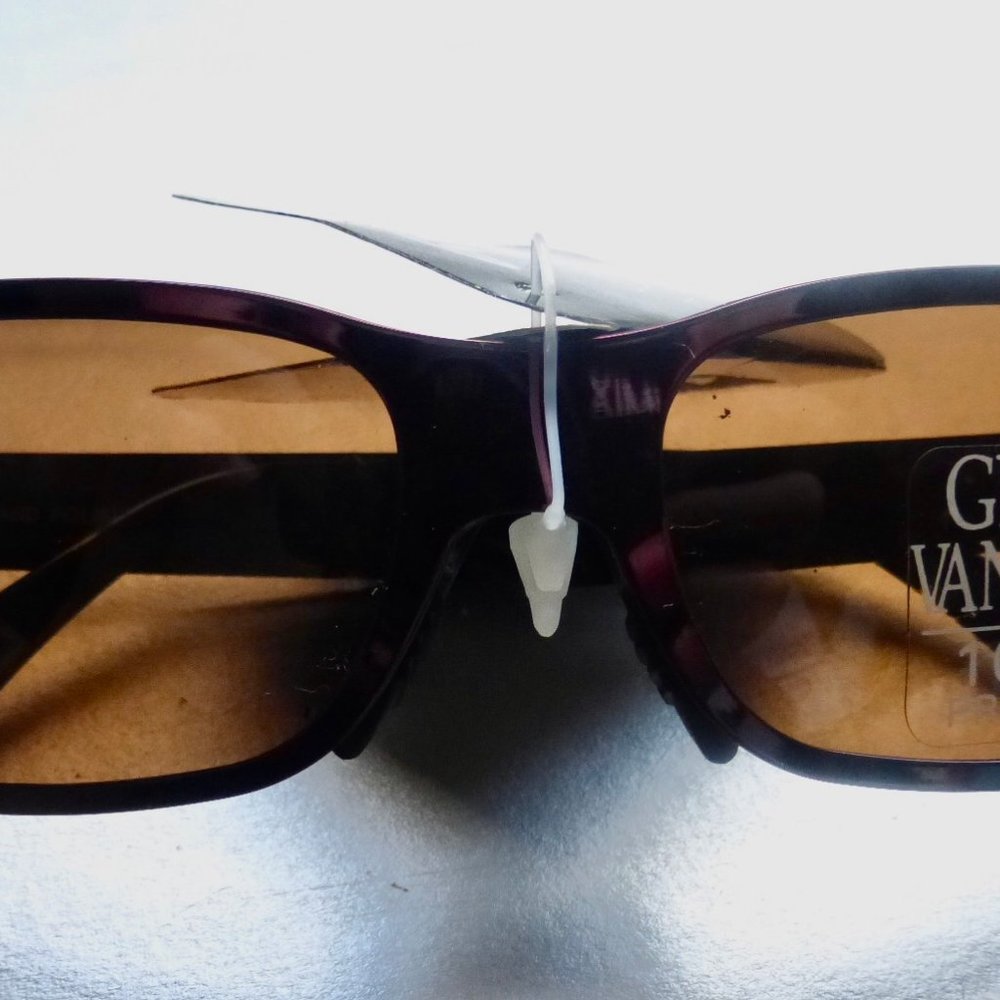 Gloria Vanderbilt Purple Metal Sunglasses Eyewear